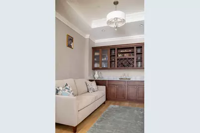 2000 Royal Court #2101, North Hills, NY 11040 - Photo 4