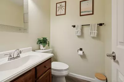 335 Oak Drive, New Windsor, NY 12553 - Photo 14