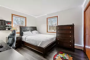 335 Oak Dr, New Windsor, NY 12553 - Photo 18