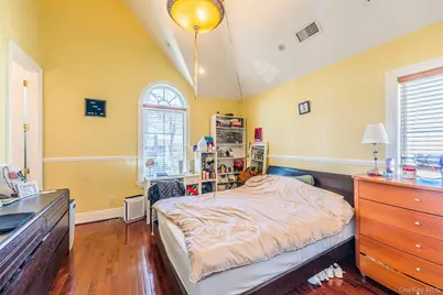 160-03 Cryders Lane, Whitestone, NY 11357 - Photo 32