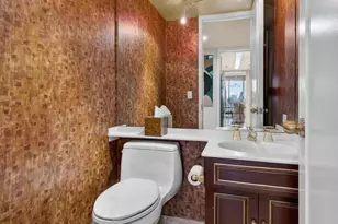 100 Hilton Ave, Garden City, NY 11530 - Photo 14