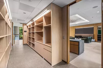 100 Hilton Avenue #601, Garden City, NY 11530 - Photo 30