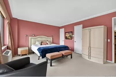 100 Hilton Avenue #601, Garden City, NY 11530 - Photo 6