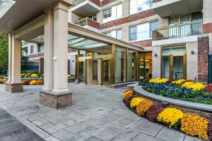 100 Hilton Ave, Garden City, NY 11530 - Photo 34