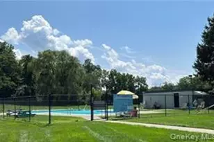 18 White Gate Dr, Wappingers Falls, NY 12590 - Photo 20