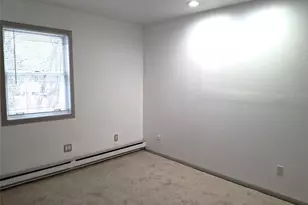 18 White Gate Dr, Wappingers Falls, NY 12590 - Photo 14