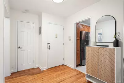 138 Underhill Ave #2B, West Harrison, NY 10604 - Photo 4