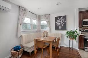 29 Fox Ct, Hicksville, NY 11801 - Photo 6