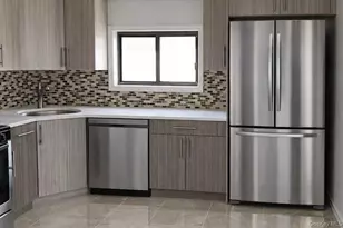 235-15 Bentley Rd, Rosedale, NY 11422 - Photo 16