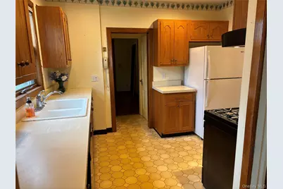 148 E Washington Avenue, Pearl River, NY 10965 - Photo 10