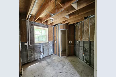 1754 Givan Avenue, Bronx, NY 10469 - Photo 4