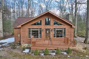 128 Shore Dr N, Wurtsboro, NY 12790 - Photo 2