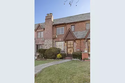 7709 82nd Street, Glendale, NY 11385 - Photo 2