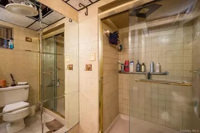 527 Willow Street, West Hempstead, NY 11550 - Photo 14