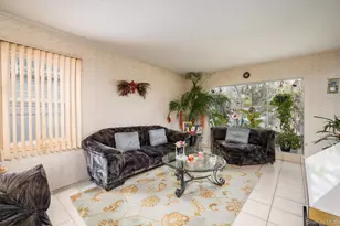 527 Willow St, West Hempstead, NY 11550 - Photo 4