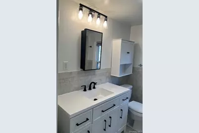 418 Christian Herald #4 Road, Valley Cottage, NY 10989 - Photo 10
