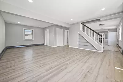 28 Candle Lane, Levittown, NY 11756 - Photo 4