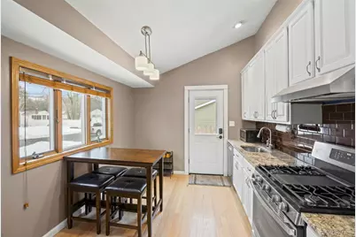 432 Bohemia Parkway, Sayville, NY 11782 - Photo 4