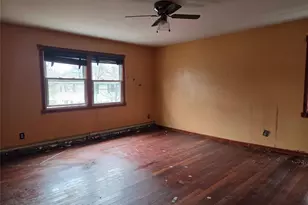 119 Cedar St, Centereach, NY 11720 - Photo 10