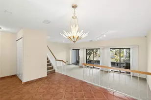 87 Northgate Cir, Melville, NY 11747 - Photo 6