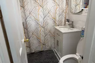 87-15 204th St, Hollis, NY 11423 - Photo 12