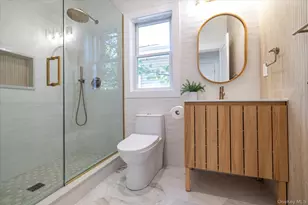 8 Van Cott Pl, North Bellmore, NY 11710 - Photo 8