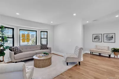 105 Radcliff Avenue, Port Washington, NY 11050 - Photo 10