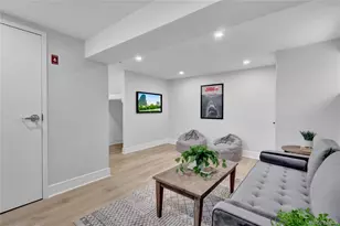 105 Radcliff Ave, Port Washington, NY 11050 - Photo 22