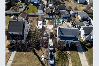 237 Porterfield Place, Freeport, NY 11520 - Photo 4