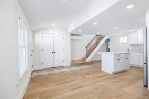 237 Porterfield Pl, Freeport, NY 11520 - Photo 10