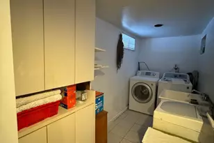 40-12 166th St, Flushing, NY 11358 - Photo 18