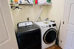 36 Greenridge Ave, White Plains, NY 10605 - Photo 8