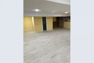 18740 Hilburn Avenue, Saint Albans, NY 11412 - Photo 16