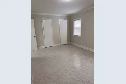 18740 Hilburn Avenue, Saint Albans, NY 11412 - Photo 12