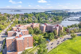 230 Pelham Rd, New Rochelle, NY 10805 - Photo 18