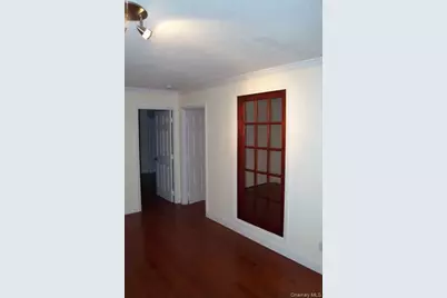 12 Granada Crescent #12-1, White Plains, NY 10603 - Photo 10