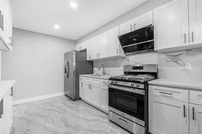 8459 Goldington Court, Middle Village, NY 11379 - Photo 8