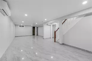 84-59 Goldington Ct, Middle Village, NY 11379 - Photo 22