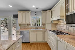 3 Melrose Ct, Dix Hills, NY 11746 - Photo 14