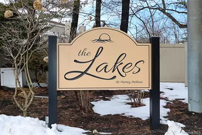 55 Kristin Lane, Hauppauge, NY 11788 - Photo 2