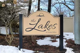 55 Kristin Ln, Hauppauge, NY 11788 - Photo 2