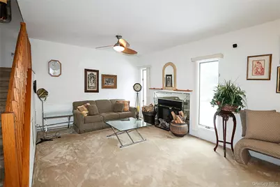 55 Kristin Lane, Hauppauge, NY 11788 - Photo 14
