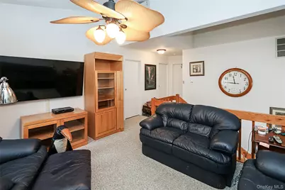 55 Kristin Lane, Hauppauge, NY 11788 - Photo 22