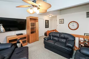 55 Kristin Ln, Hauppauge, NY 11788 - Photo 22