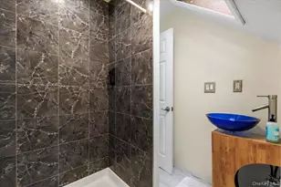 163D Edgwater, Bronx, NY 10465 - Photo 22