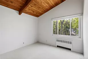 6 Split Oak Dr, East Norwich, NY 11732 - Photo 16