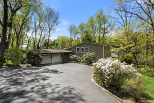 6 Split Oak Dr, East Norwich, NY 11732 - Photo 32