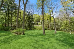 6 Split Oak Dr, East Norwich, NY 11732 - Photo 24