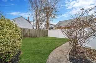 247-18 137th Ave, Rosedale, NY 11422 - Photo 24