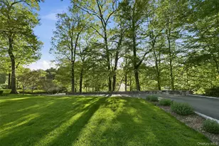 2 Lake Ridge Dr, Armonk, NY 10504 - Photo 32